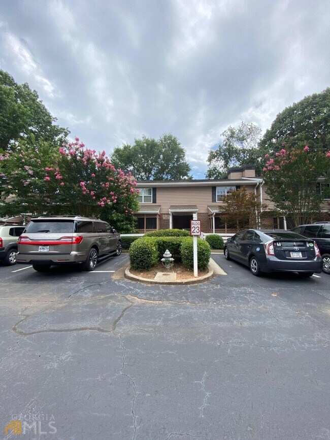 Building Photo - 279 Quail Run