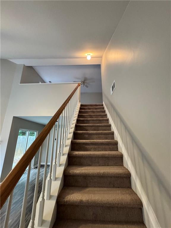 Building Photo - 204 Park Pl