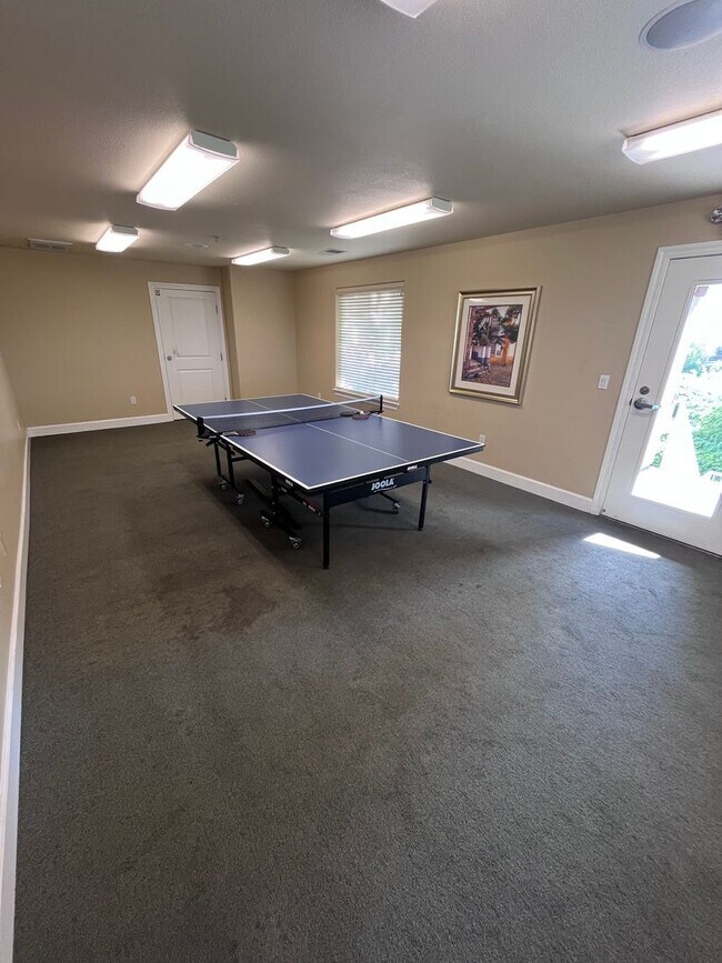 Building Photo - BEAUTIFUL CONDO AT THE PHOENICIAN IN ROSEVILLE!! $500 OFF FIRST MONTH'S RENT!!