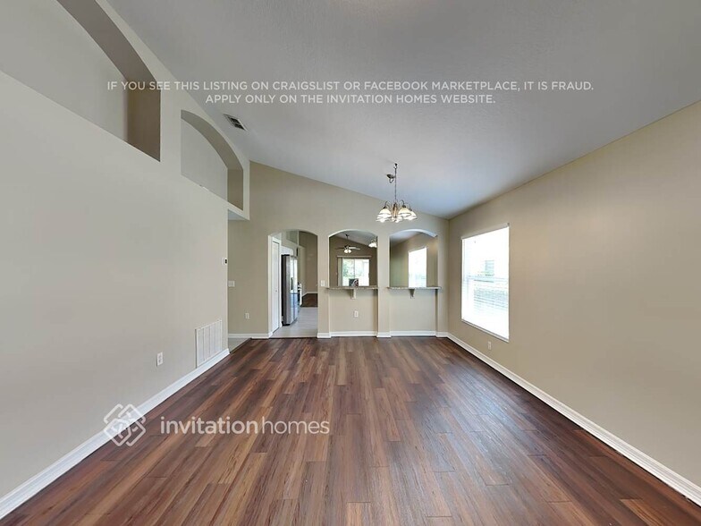 Building Photo - 6425 Barberry Ct