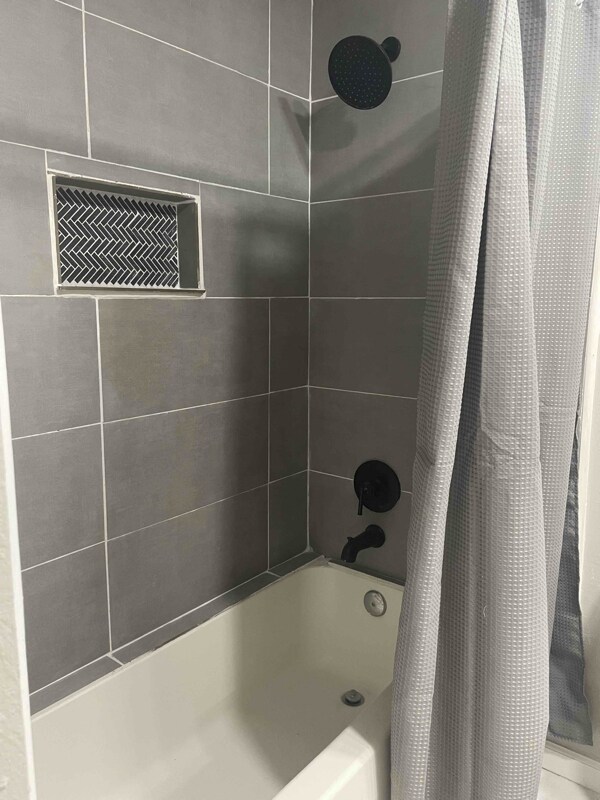 Building Photo - 1107 Basin St