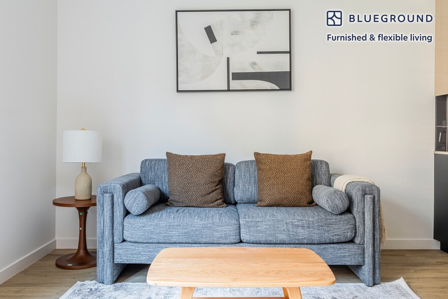 Building Photo - 350 Chastain Pl