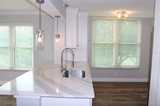 Building Photo - 4410 Fairways Blvd