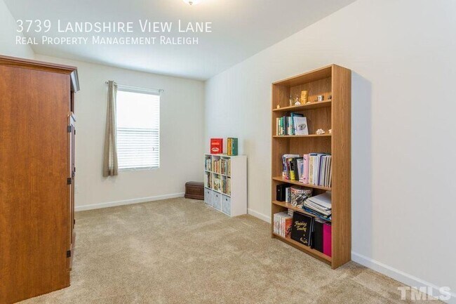 Building Photo - 3739 Landshire View Lane