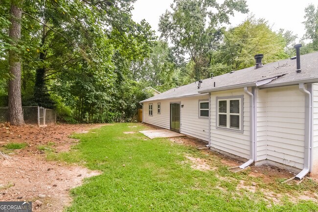 Building Photo - 6037 Maryjo Ln