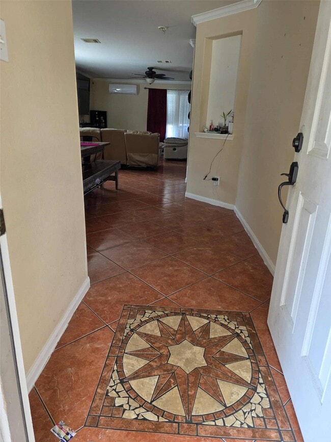 Building Photo - 10306 Dalehurst Ct