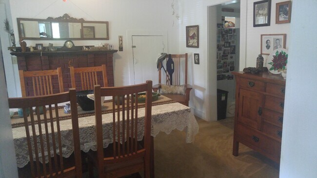 Building Photo - 2021 Webster Rd