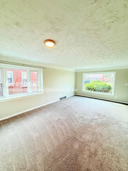 Building Photo - 19908 Heyden St