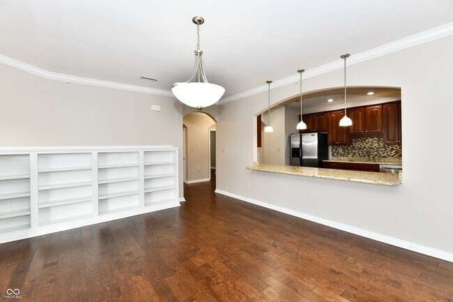 Building Photo - 8555 One W Dr