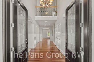 Building Photo - Stunning 3438sf Newcastle Craftsman Near T...