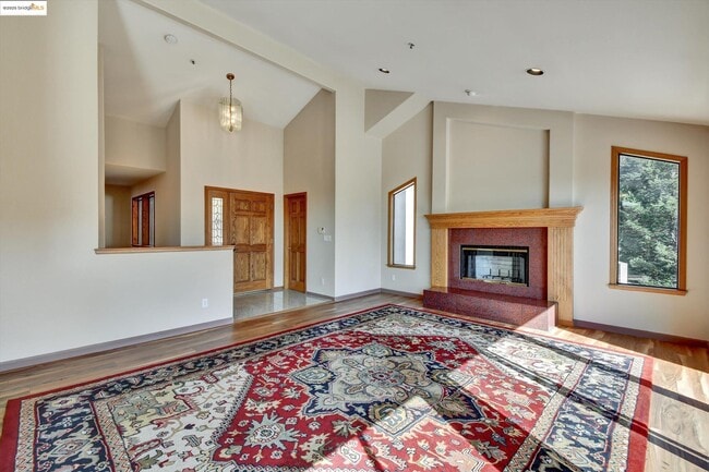 Building Photo - 616 Gravatt Dr