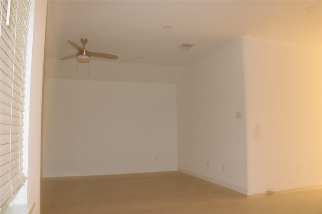 Building Photo - 30114 Ousel Falls Ln