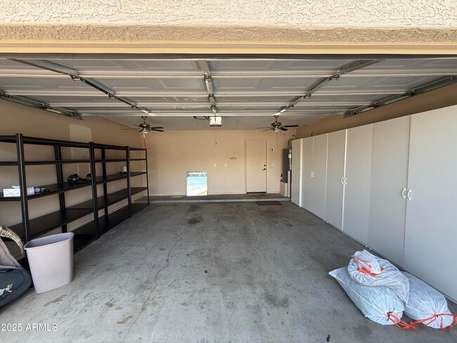 Building Photo - 11761 W Dos Rios Dr