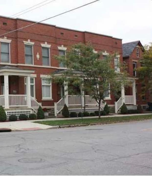 Building Photo - 744 S Front St