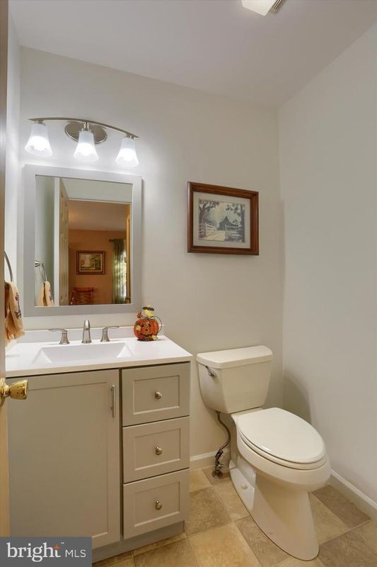 Building Photo - 401 Chambers Ridge