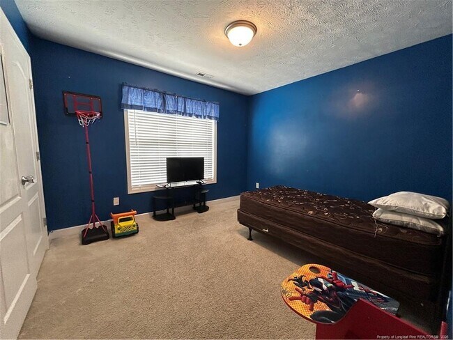 Building Photo - 889 Louisiana Dr