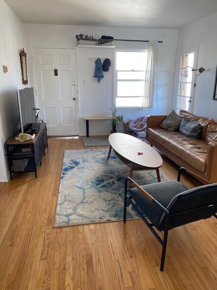 Building Photo - 4557 Alumni Ave