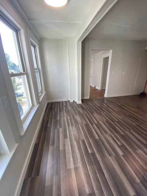 Building Photo - 90 Roak St