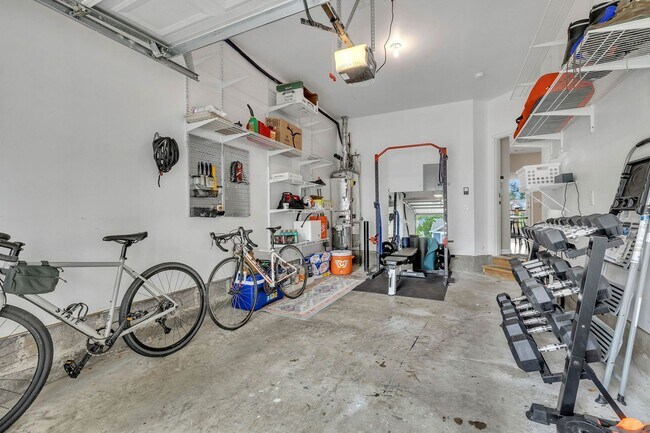 Building Photo - Spotless 3BR/2.5BA townhome minutes from West End, Downtown Nashville!