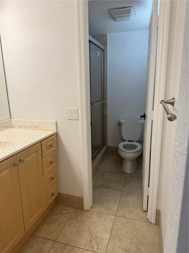Building Photo - 5080 SW 64th Ave