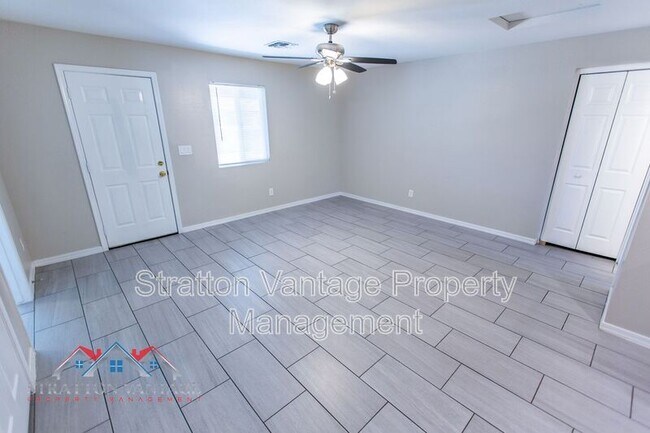 Building Photo - 2204 West Campbell Ave