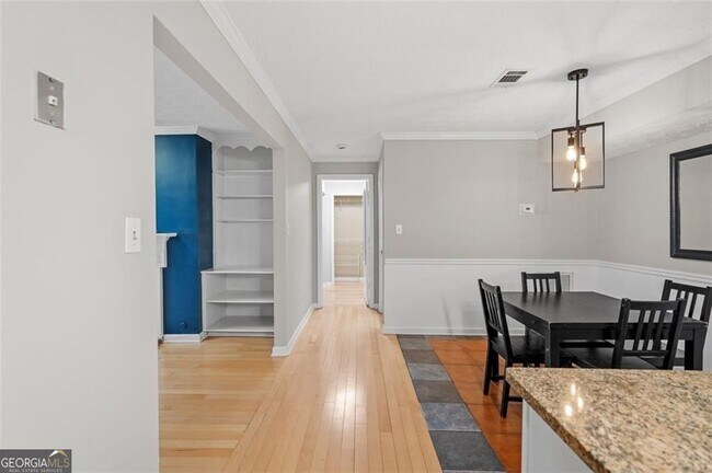 Building Photo - 2045 Brian Way