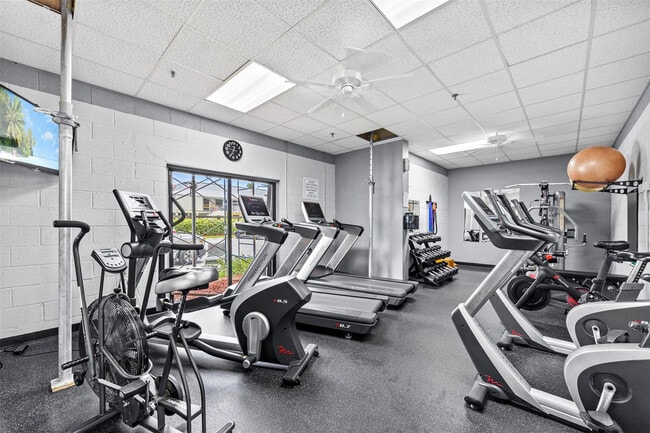 Building Photo - 801 S Ocean Dr