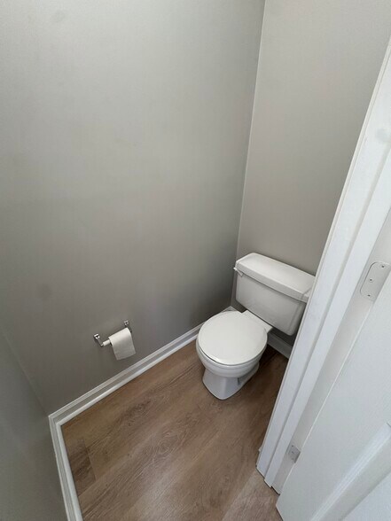 Building Photo - 2700 Fort Daniels Dr