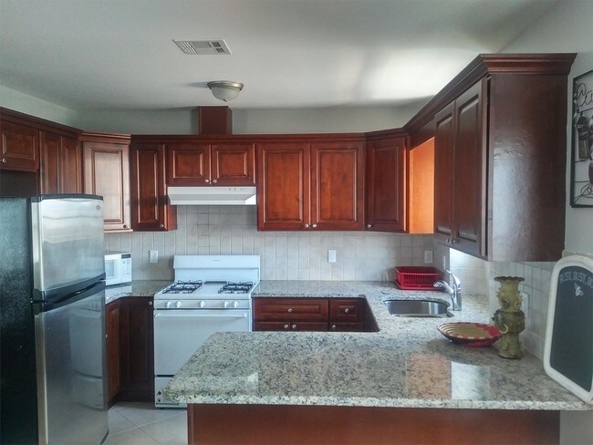 Building Photo - 255-257 New Jersey Railroad Ave