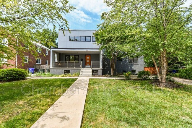 Primary Photo - 720 N Jackson St