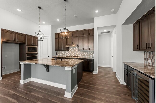 Building Photo - 17151 Sandstone St