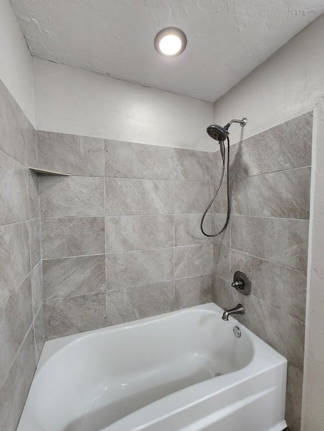 Building Photo - 3 Bed 2 Bath Home-Choctaw Trails Sec I Addition