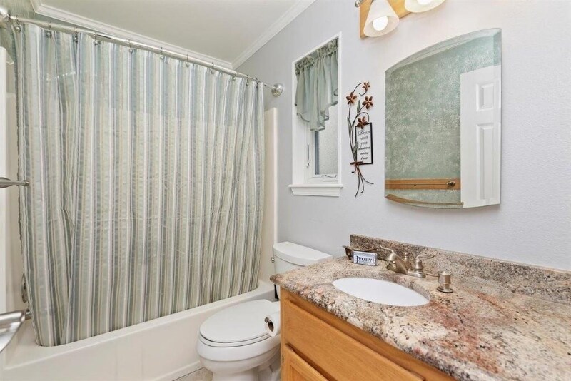 Building Photo - 9380 Ruth Marie Dr