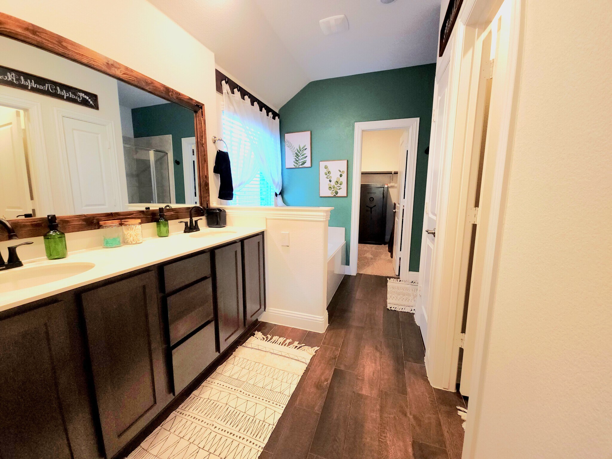 Building Photo - 3012 Denver Ave