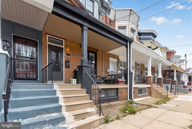 Building Photo - 34 S 53rd St