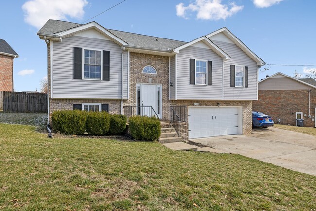 Building Photo - 1307 Bluebonnet Dr