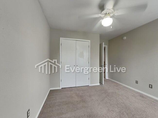 Building Photo - 6172 Milliken Bend