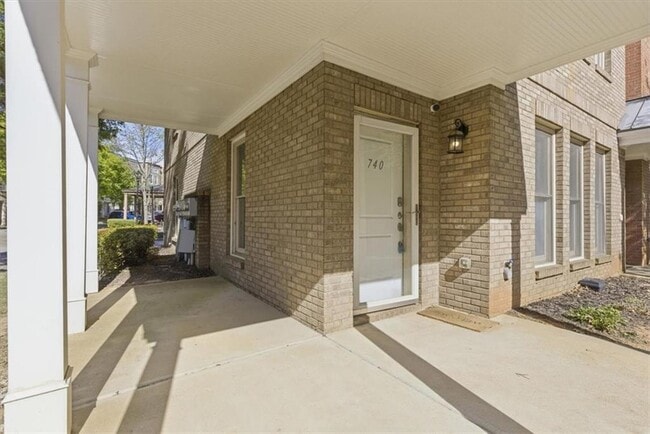 Building Photo - 740 Liberty Commons Dr NW