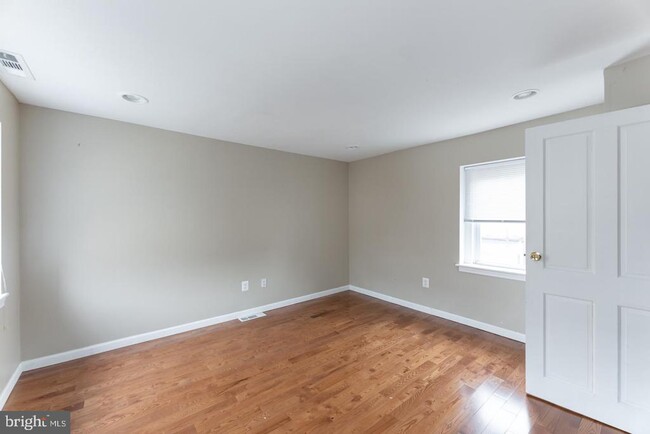 Building Photo - 1211 N Palethorp St