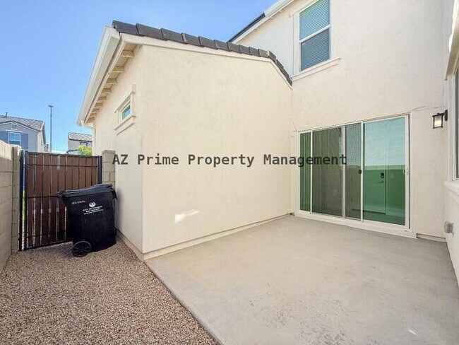 Building Photo - 5138 E Anderson Dr