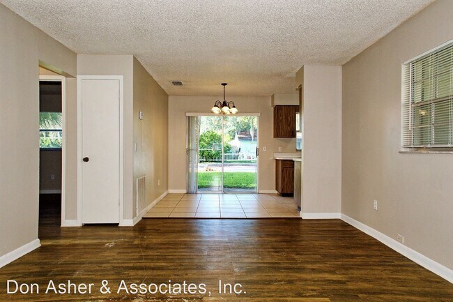 Building Photo - 2 br, 1 bath House - 760 E. Magnolia Avenue
