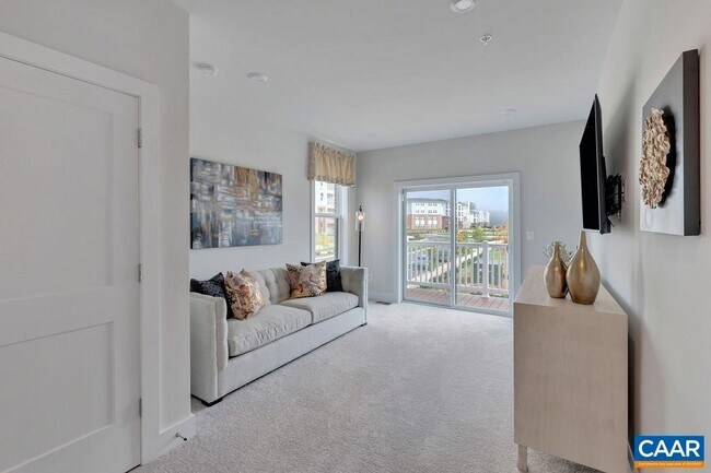 Building Photo - 816 Wesley Ln