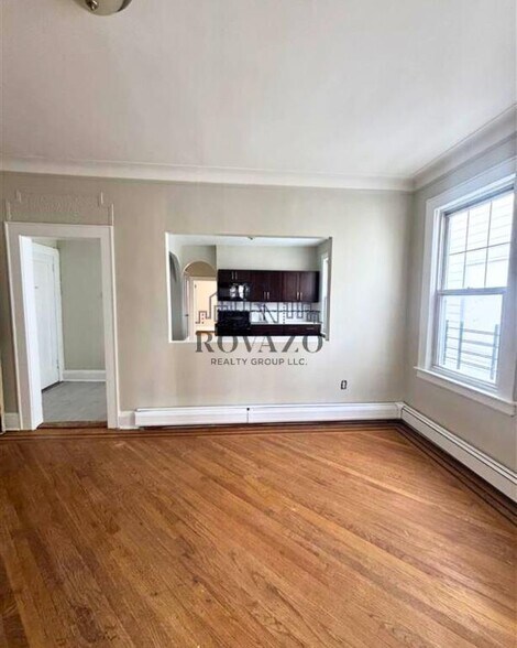 Building Photo - 330 Keer Ave