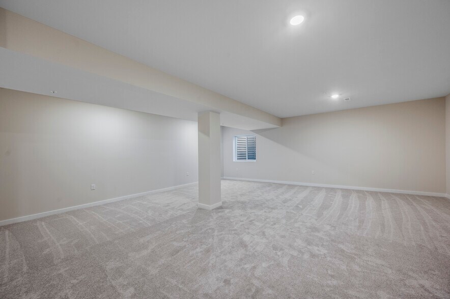 Building Photo - 75 Painters Way