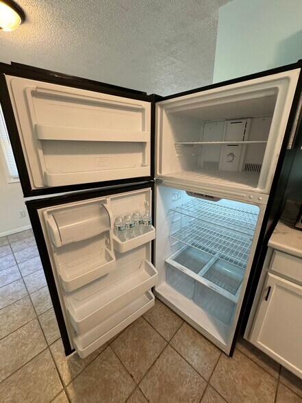 Fridge - 205 Wellons Dr