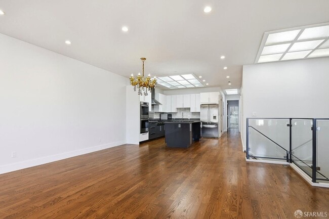 Building Photo - 526 Silver Ave