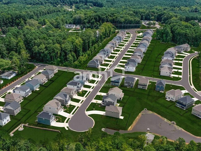 Building Photo - 3204 Brierhill Rd