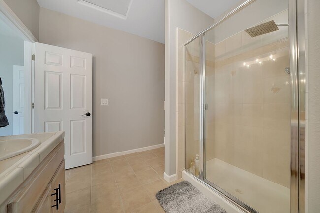 Building Photo - Copperopolis 3 Bd. / 2 Ba. Lake Access Fur...