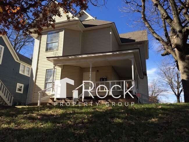 Building Photo - 328 N Philadelphia Ave