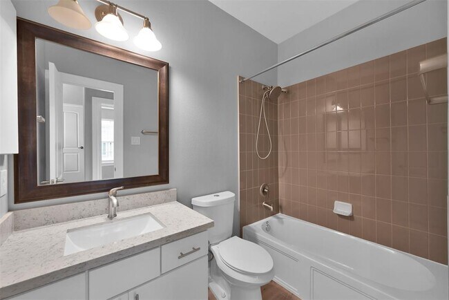 Building Photo - 91 Aventura Pl